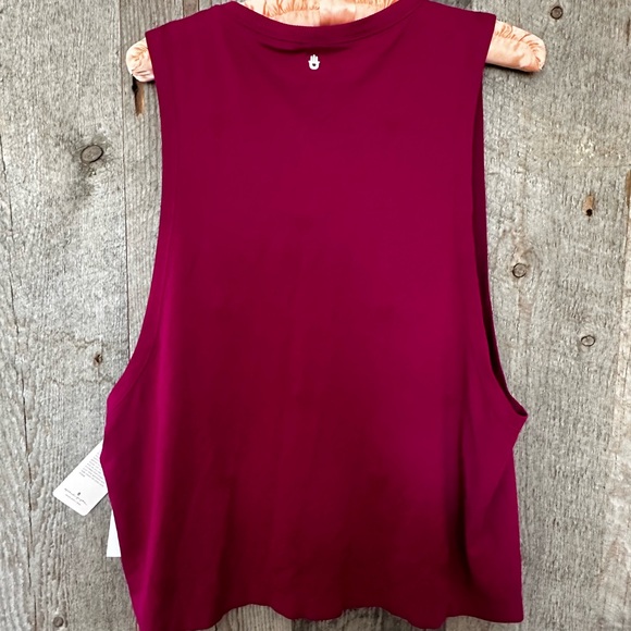 Spiritual Gangster Seamless Tank - Picture 4 of 5